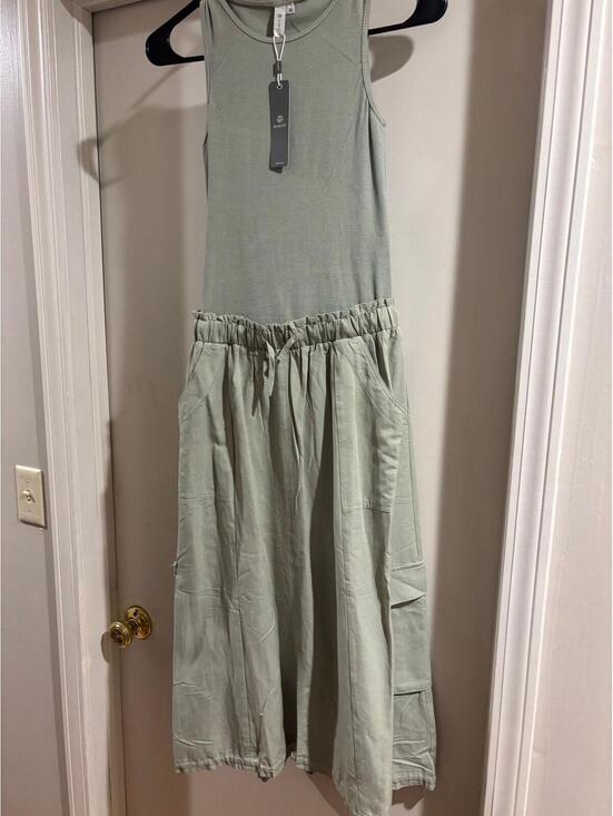 Tractr Other - Tractr Sage Green Maxi Dress Womens XS Ribbed Tank Cargo Pockets NWT